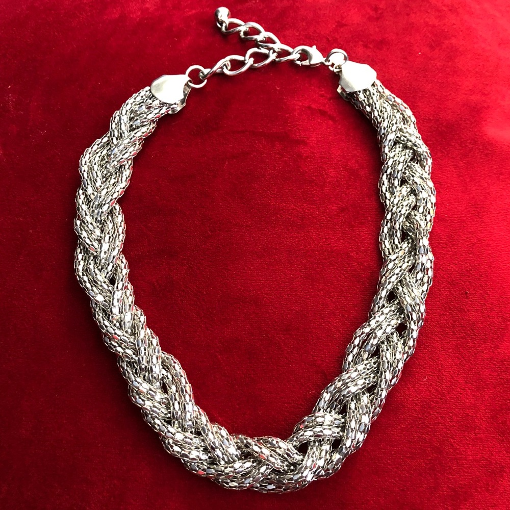 Express braided rope necklace